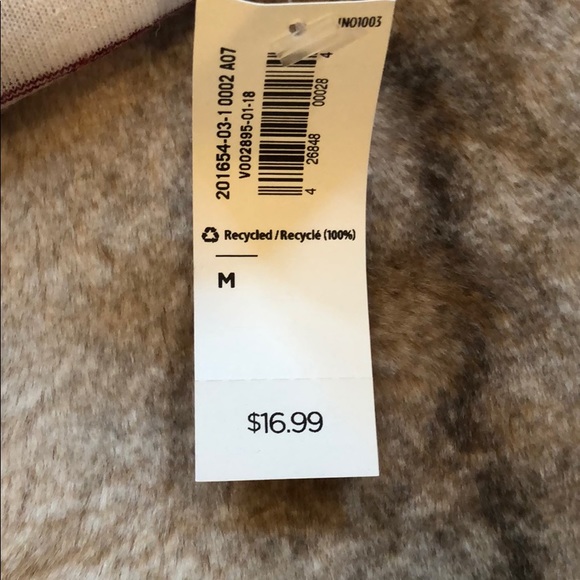 Old navy Top - Picture 4 of 4